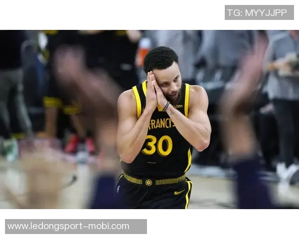 库里出战提升勇士战绩与进攻效率明显对比分析 库里出战提升勇士战绩与进攻效率明显对比分析