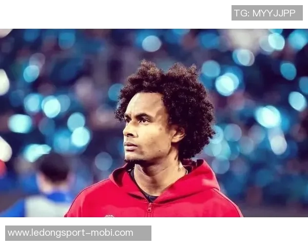 罗马诺透露哥伦比亚17岁小将奥罗斯科即将完成曼联加盟手续