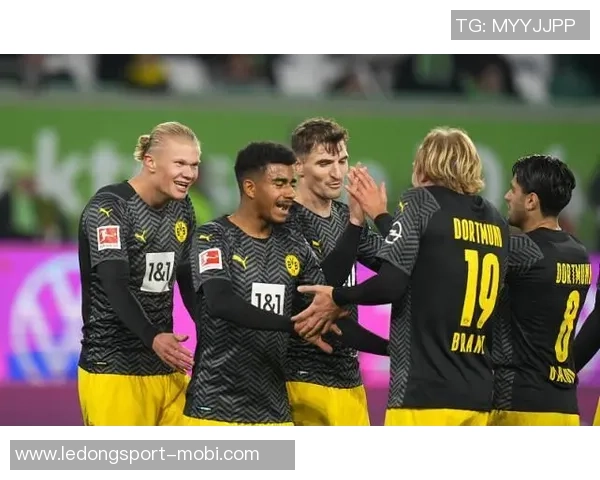 昔日多特搭档重聚哈兰德与贝林合影引发回忆老铁情谊再现 昔日多特搭档重聚哈兰德与贝林合影引发回忆老铁情谊再现